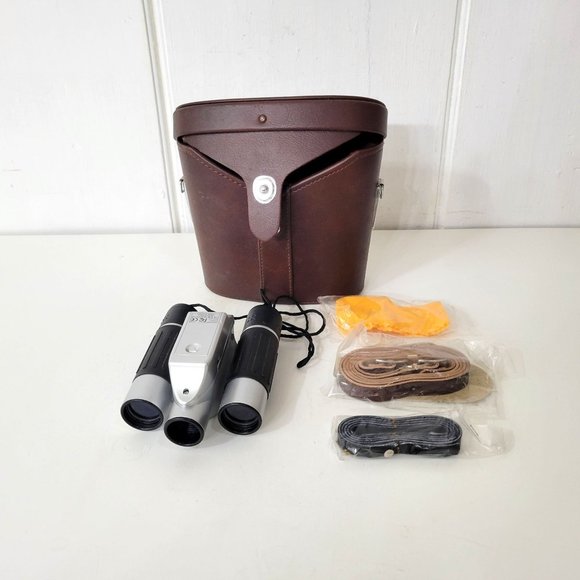 Vivitar 10 x 25 Binoculars with Case - Picture 2 of 10
